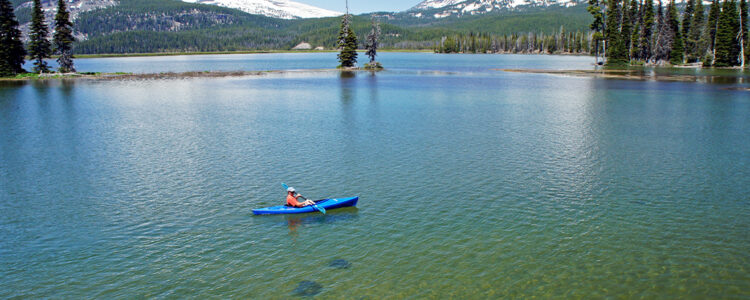 outdoor summer activities like lake kayaking