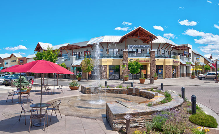 cascade village shopping center, bend oregon weekend trip