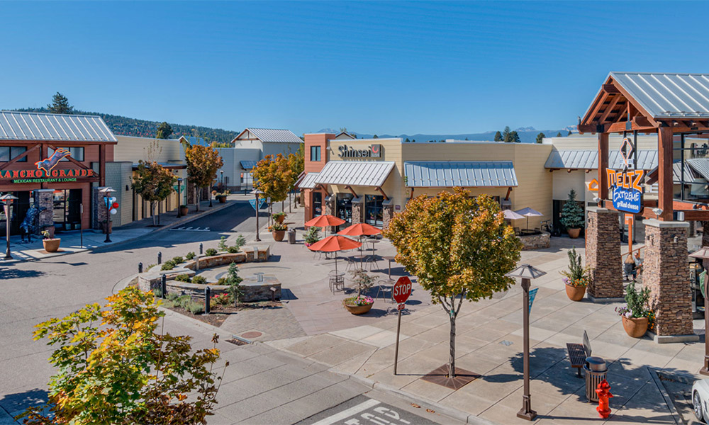 panoramic view of the cvsc for a blog about patio dining in bend