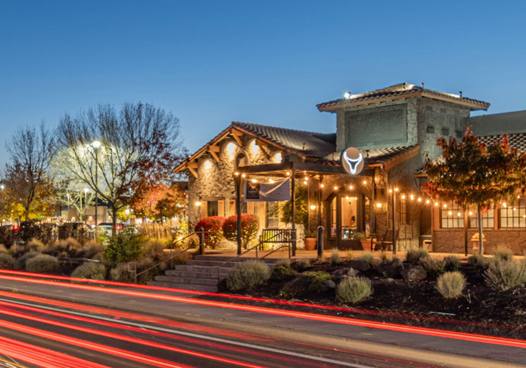 leasing-page-header-750tall commercial leasing bend, black steer